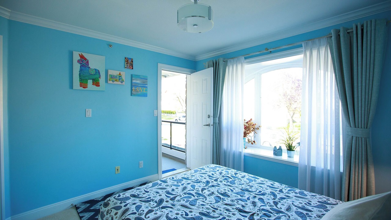 Photo of Bedroom in Sunset