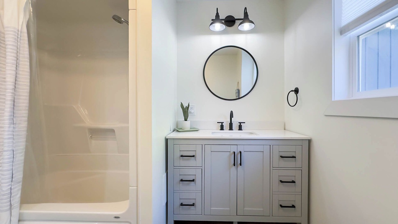 Photo of Bathroom in Kincardine