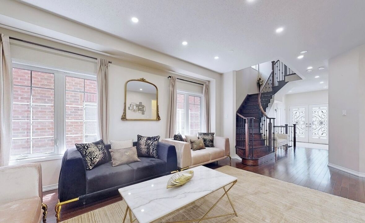 Photo of Livingroom in Durham Region
