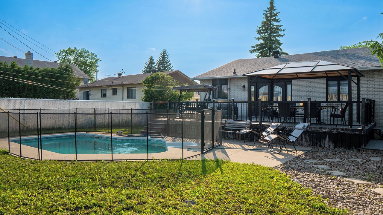 Photo of Outdoor in Laval