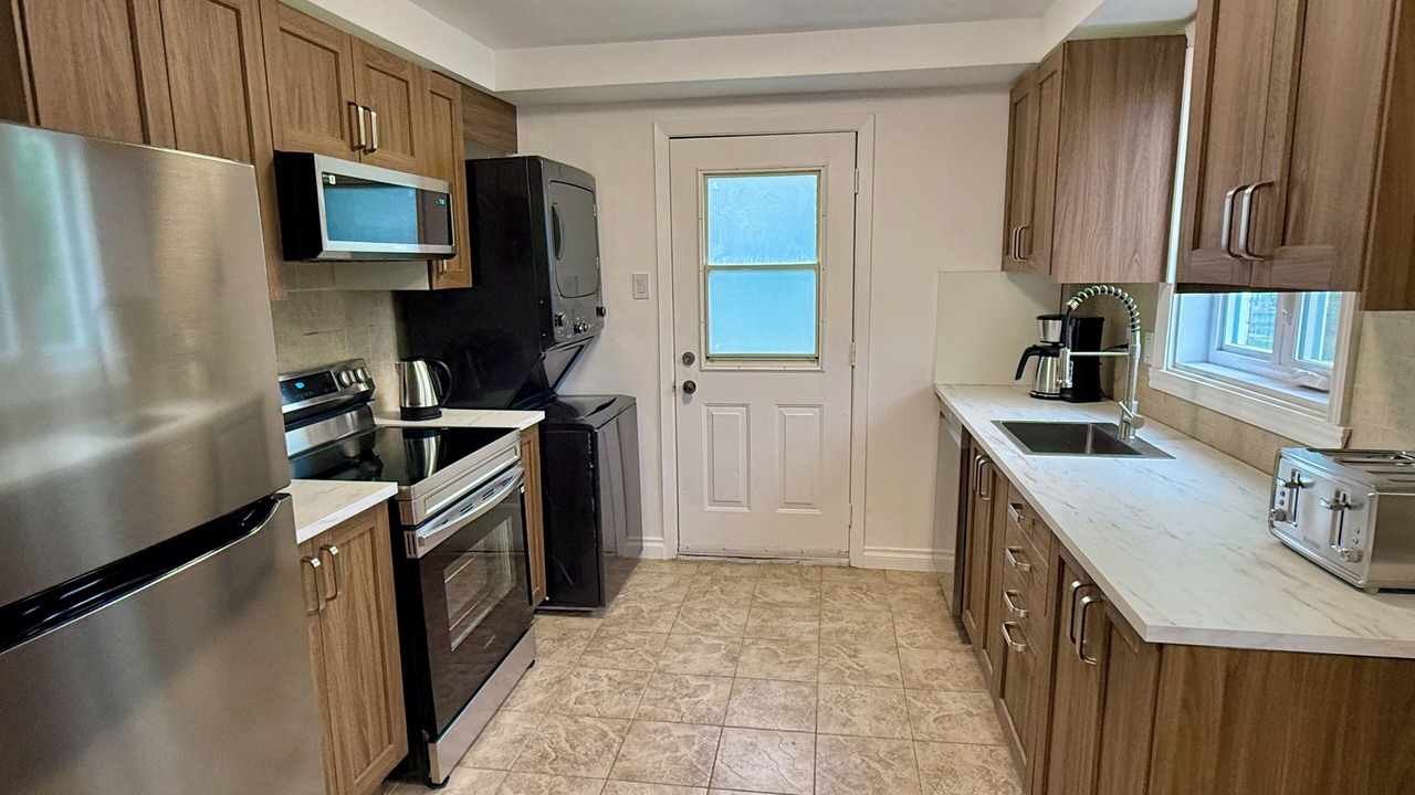Photo of Kitchen in Laval-des-Rapides