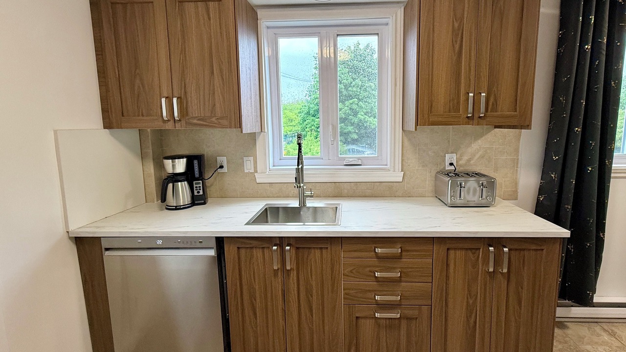 Photo of Kitchen in Laval-des-Rapides