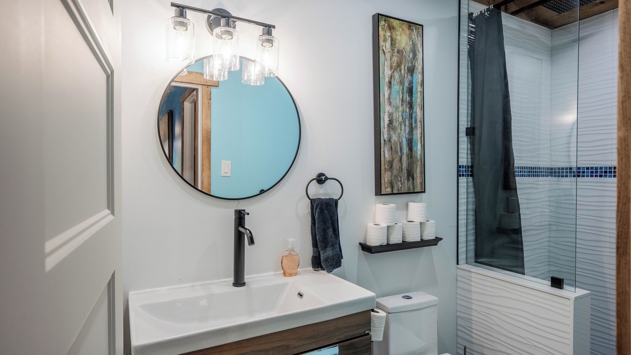 Photo of Bathroom in Sauble Beach