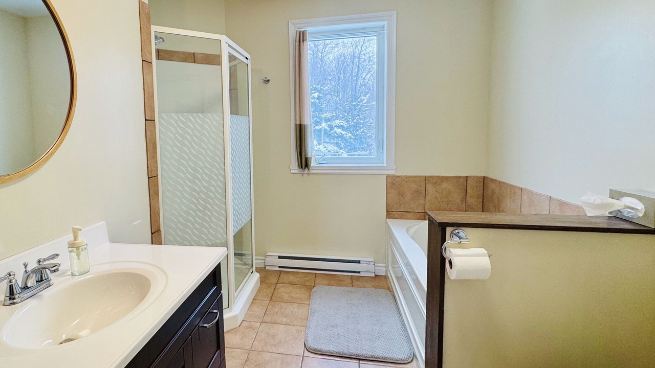 Photo of Bathroom in Notre-Dame-Auxiliatrice-de-Buckland