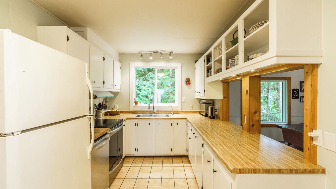 Photo of Kitchen in Yellow Point