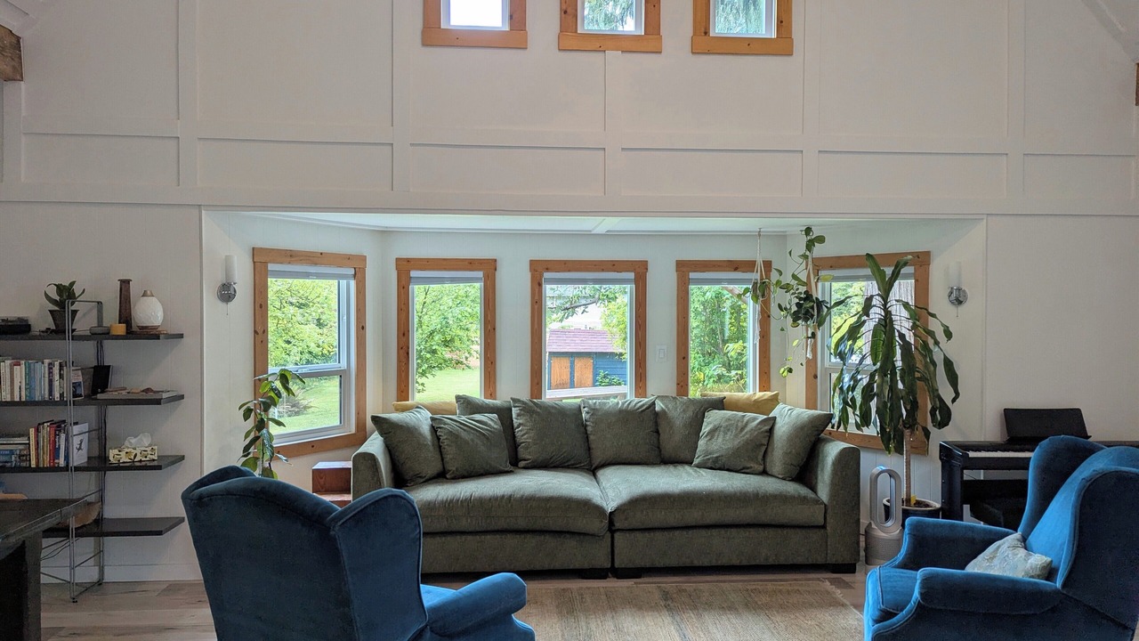 Photo of Livingroom in Yellow Point