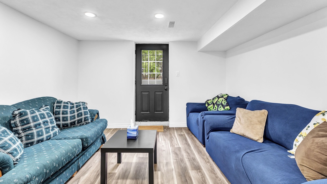 Photo of Livingroom in Hamilton