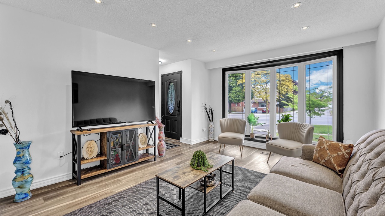 Photo of Livingroom in Hamilton