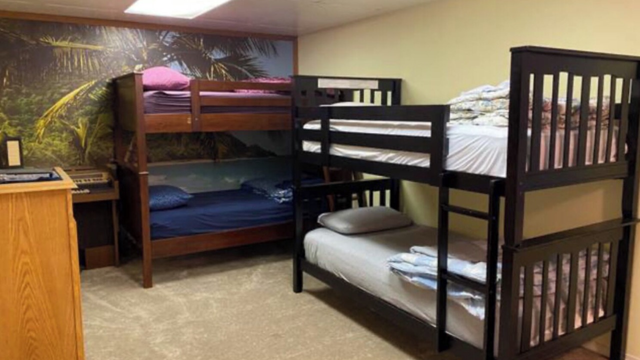 Photo of Bedroom in Fanny Bay