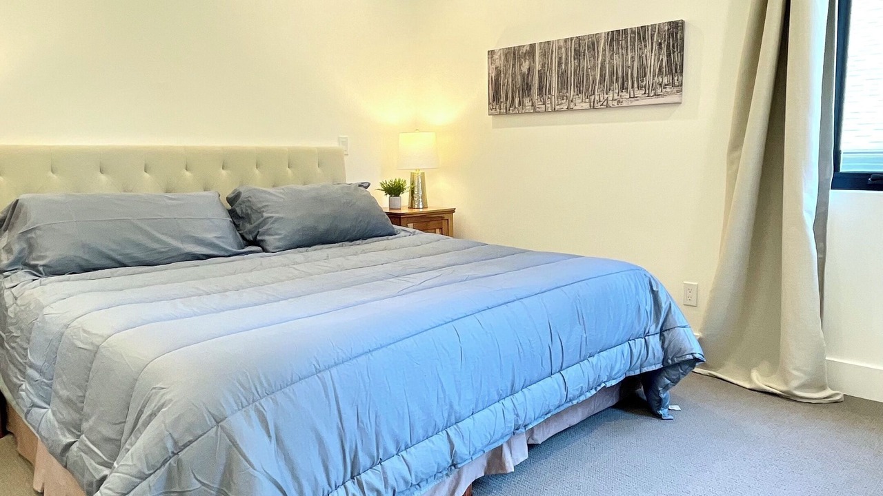 Photo of Bedroom in Roberts Creek