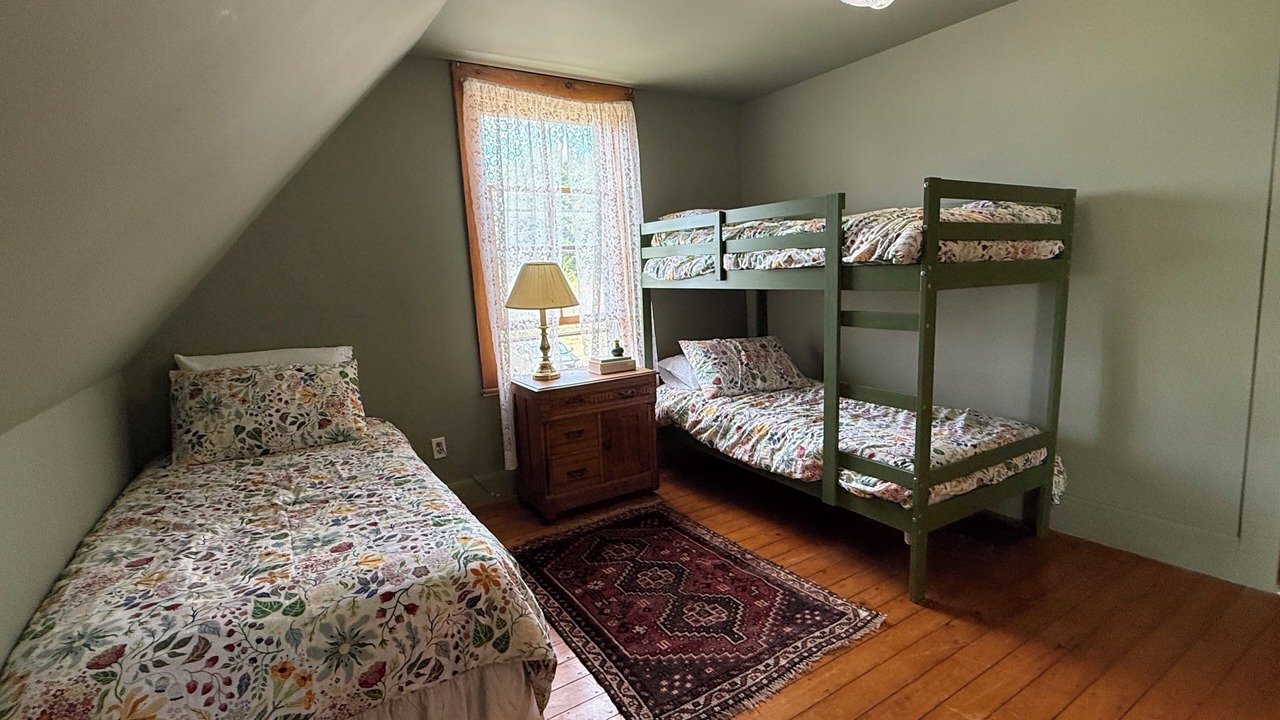 Photo of Bedroom in Clyde River