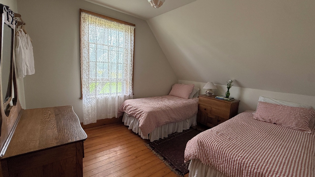 Photo of Bedroom in Clyde River