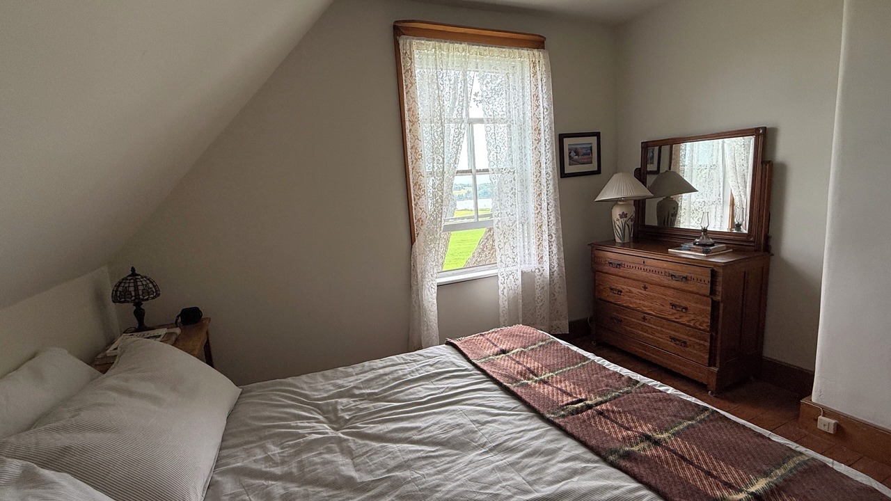 Photo of Bedroom in Clyde River
