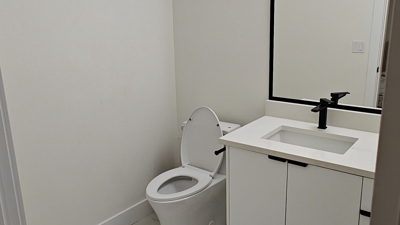 Photo of Bathroom in Willoughby