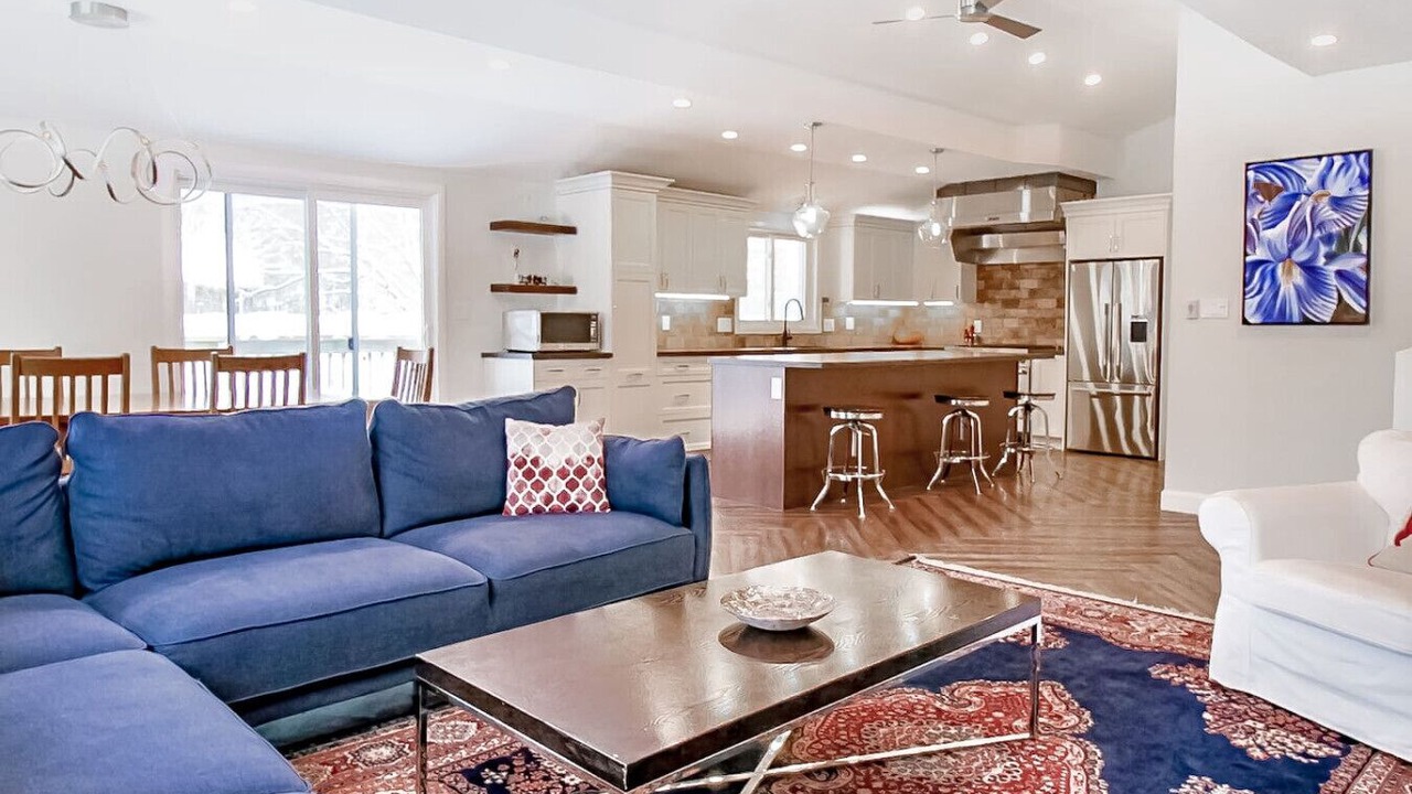 Photo of Livingroom in Flesherton