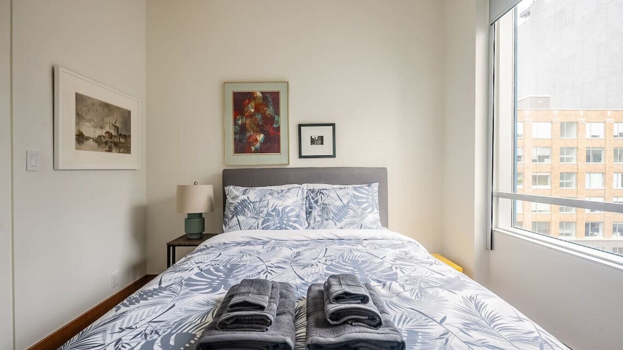 Photo of Bedroom in Fashion District