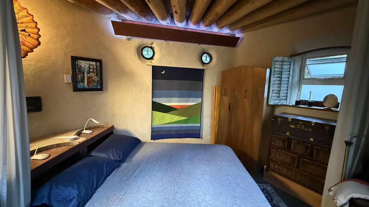 Photo of Bedroom in Shawnigan Lake