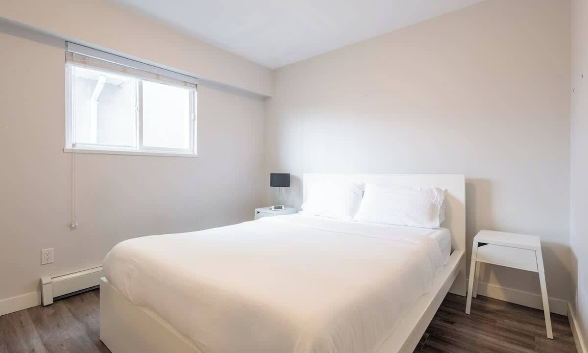 Photo of Bedroom in Sunset