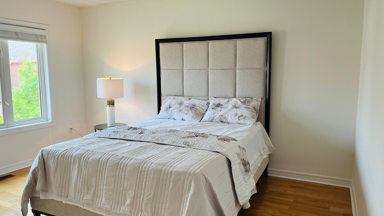 Photo of Bedroom in Newmarket