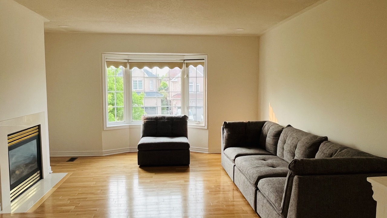 Photo of Livingroom in Newmarket