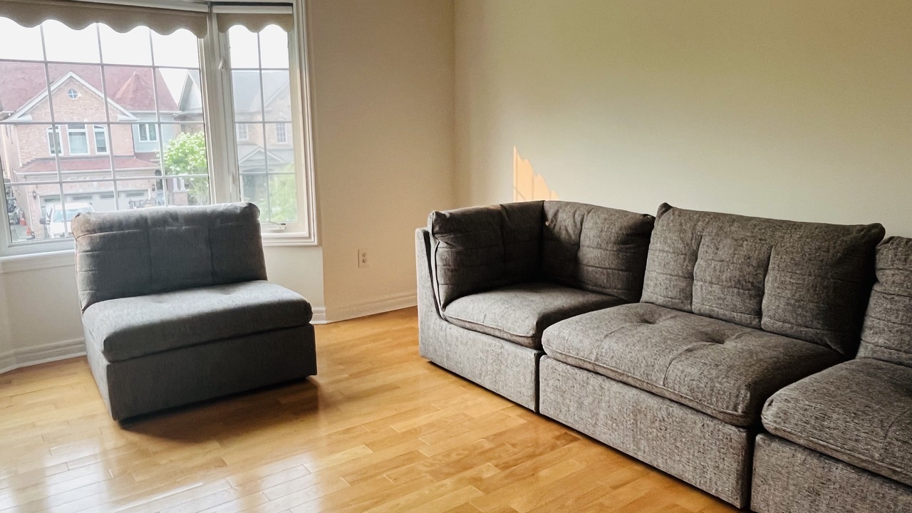 Photo of Livingroom in Newmarket