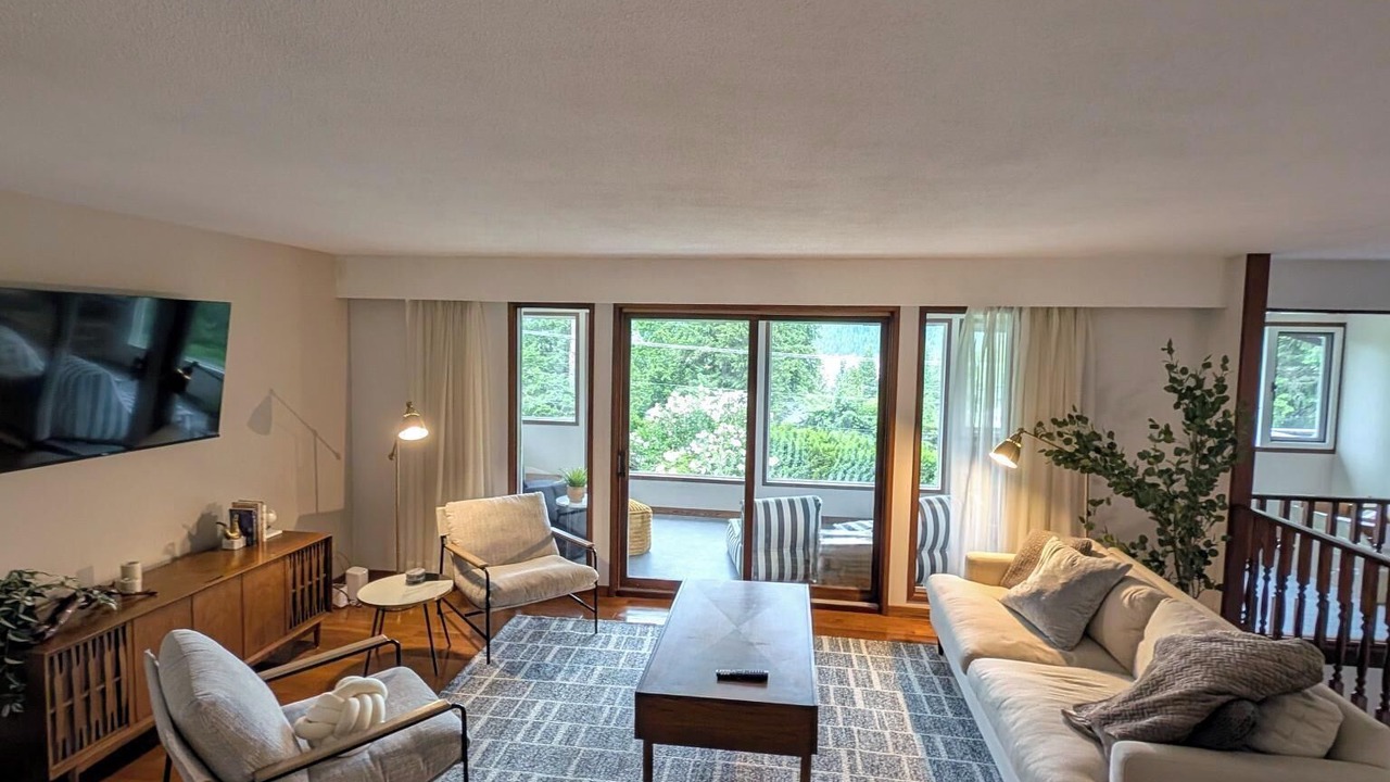Photo of Livingroom in Blind Bay