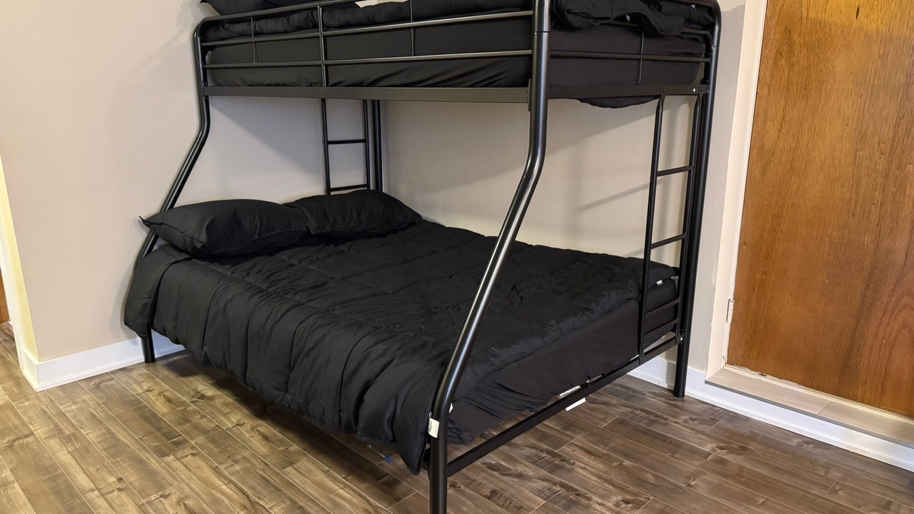 Photo of Bedroom in Laval