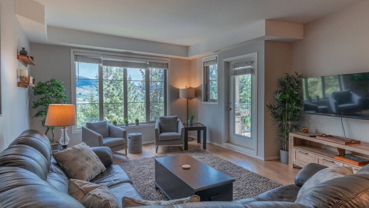 Photo of Livingroom in Quail Ridge