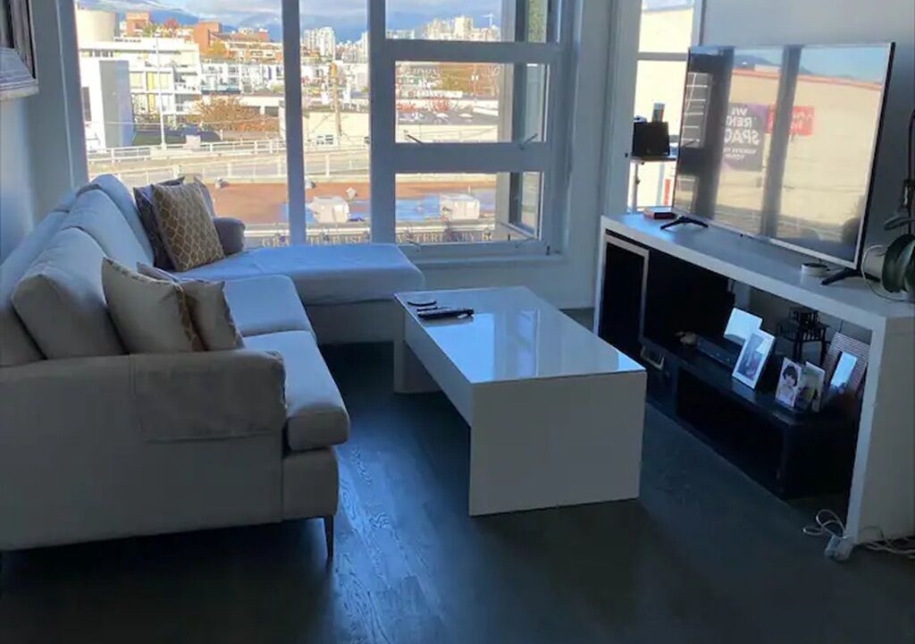 Photo of Livingroom in Fairview