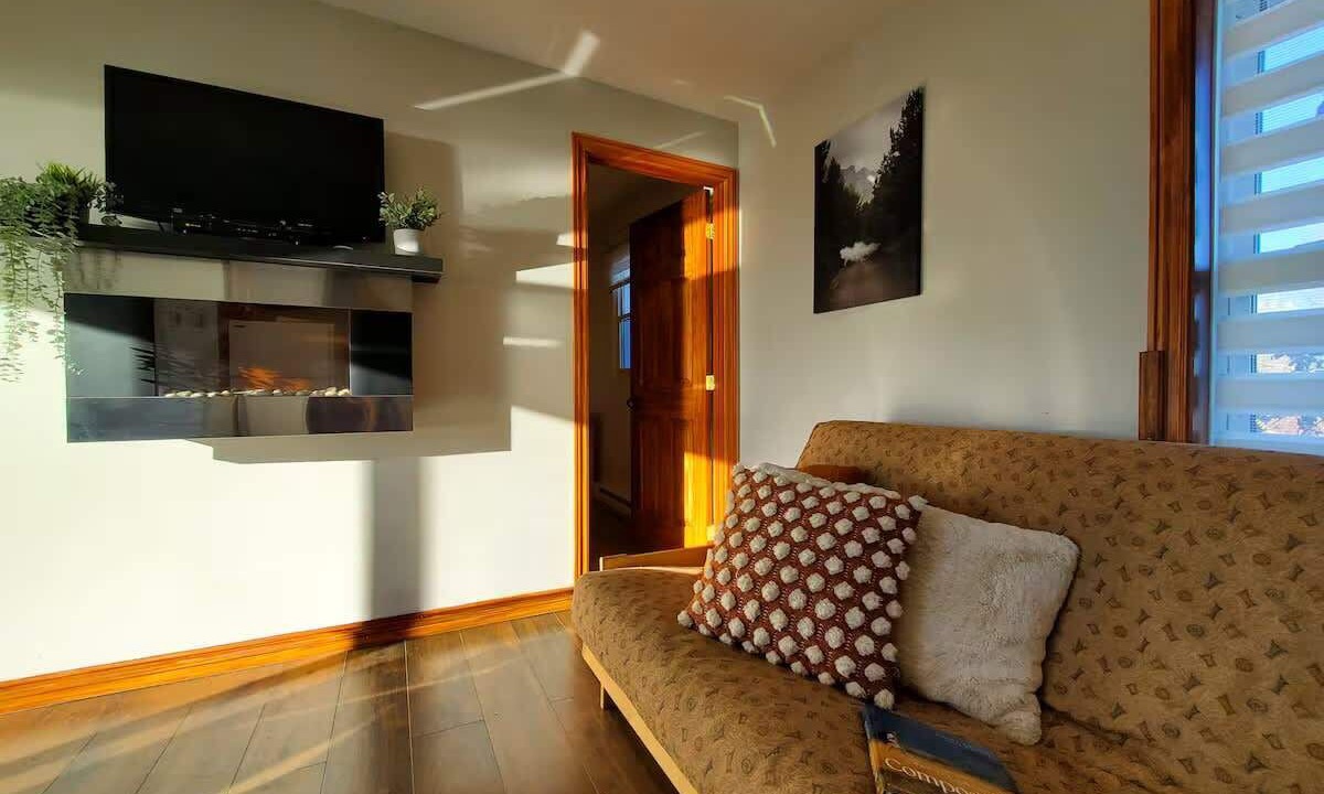 Photo of Livingroom in Ste Anne de Beaupre