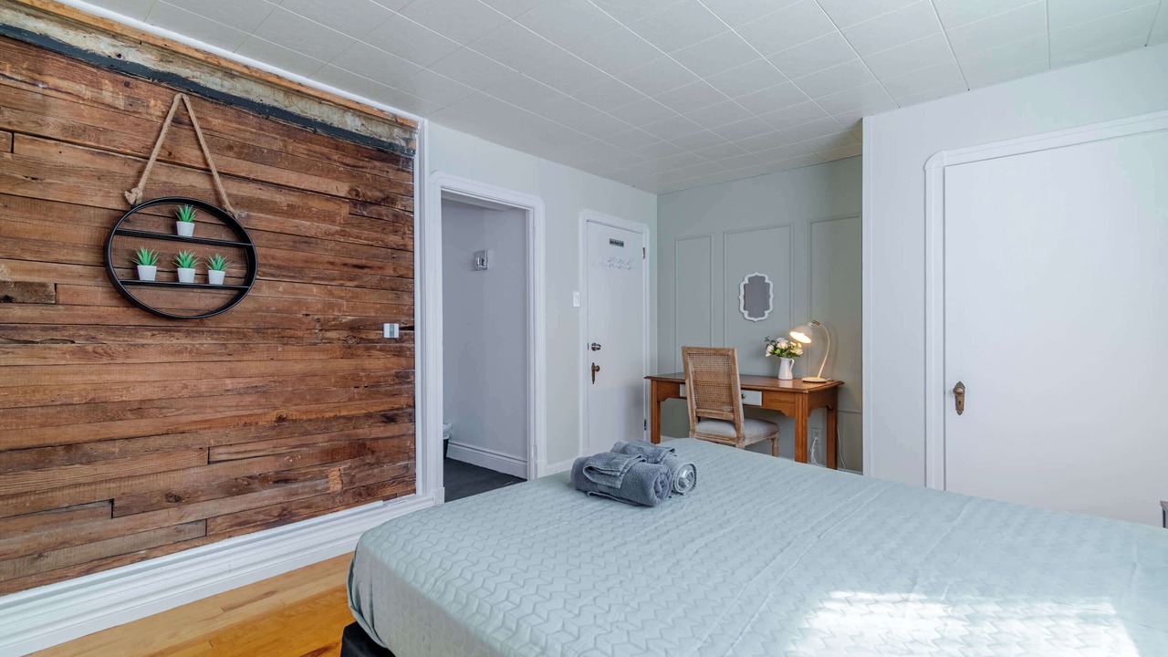 Photo of Bedroom in Ste Anne de Beaupre