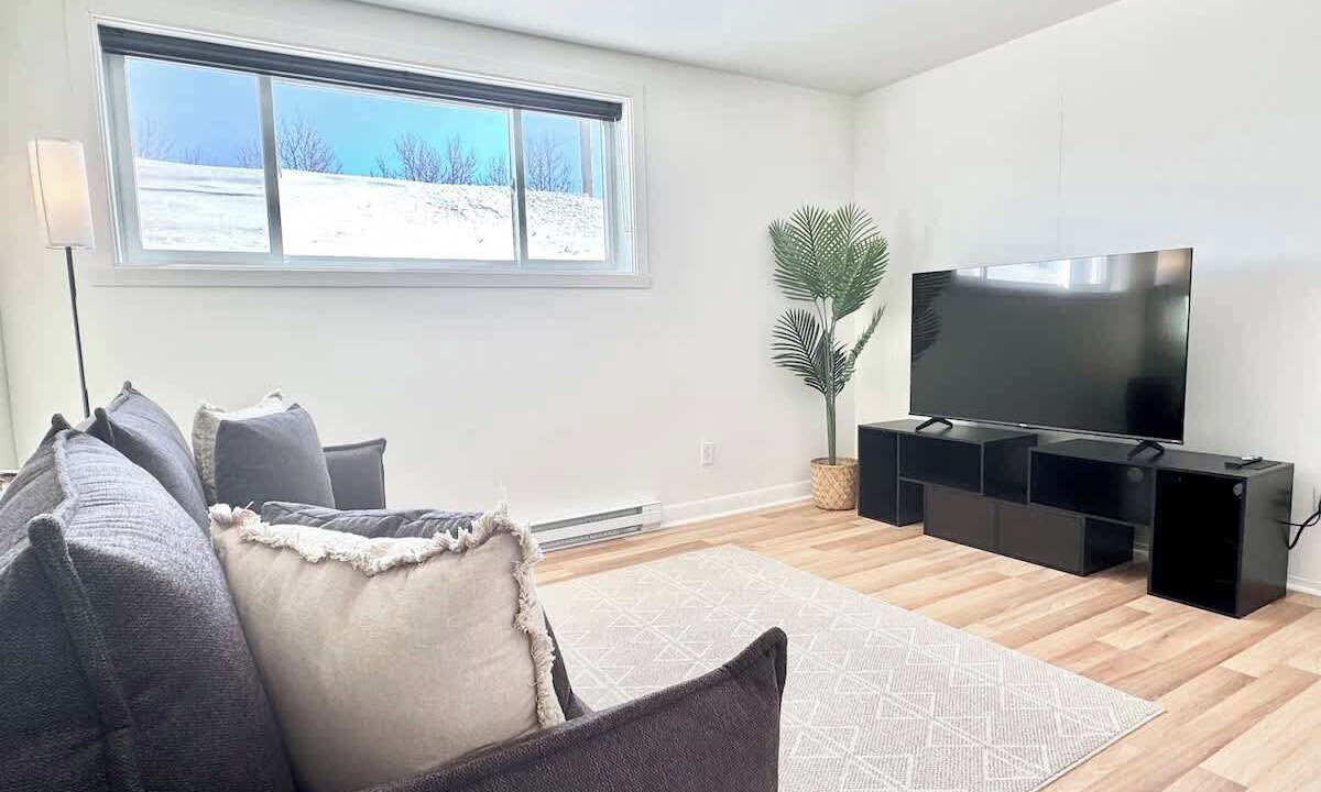 Photo of Livingroom in Ste. Foy