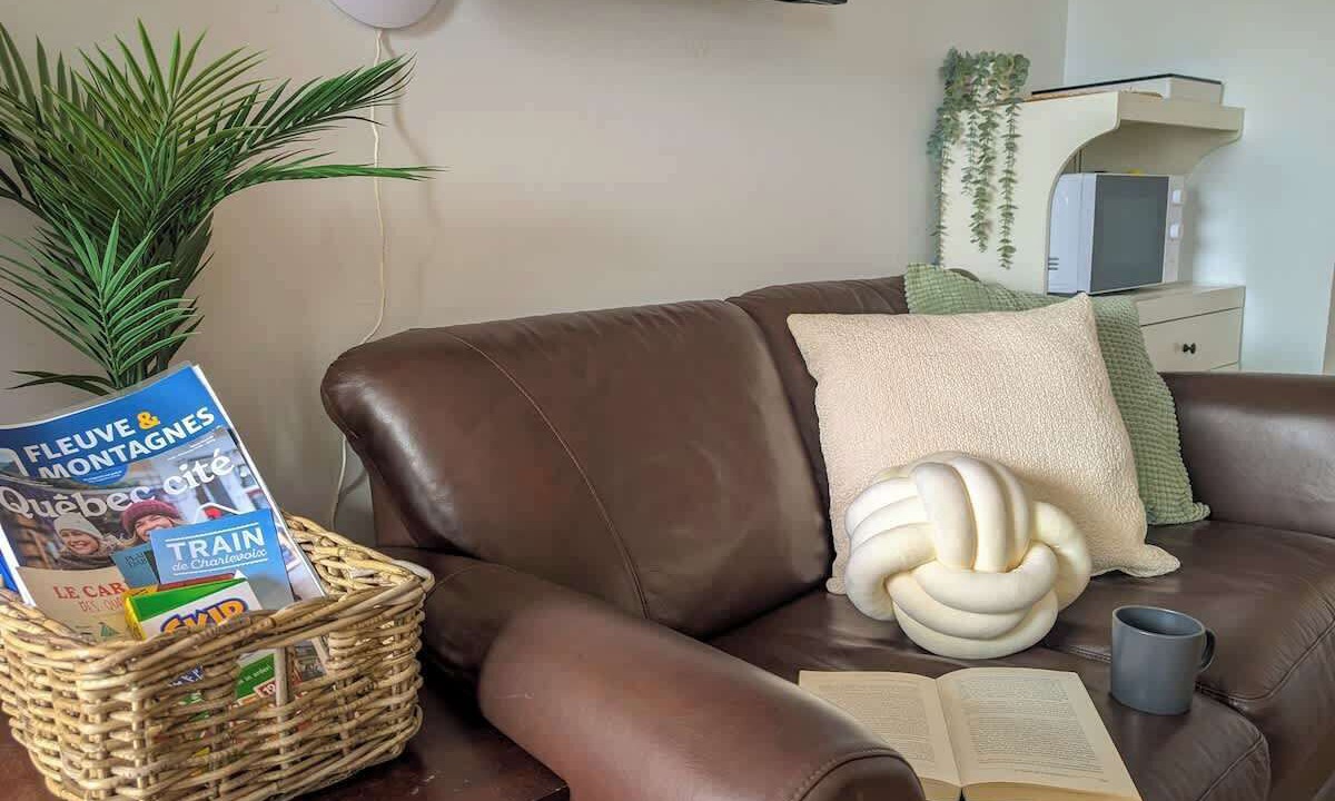 Photo of Livingroom in Ste Anne de Beaupre