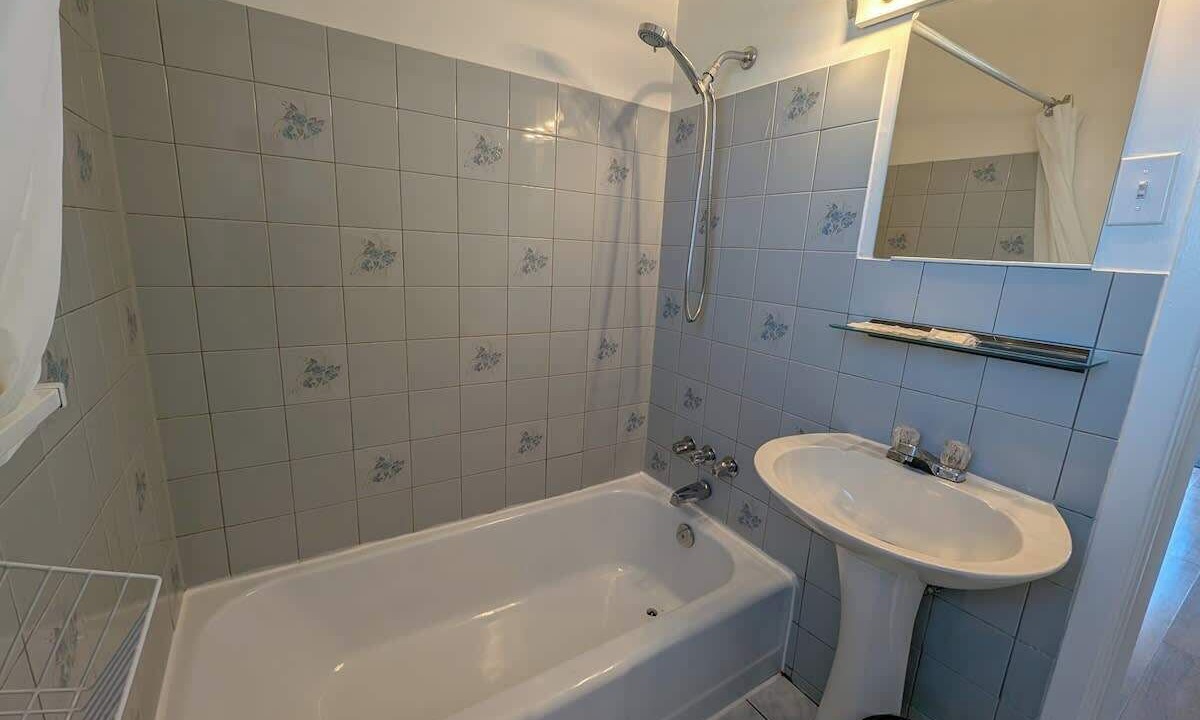 Photo of Bathroom in Ste Anne de Beaupre