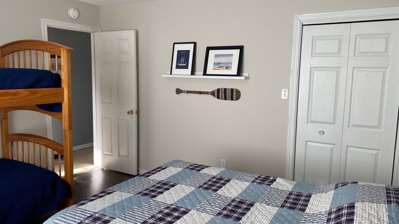 Photo of Bedroom in Pointe-du-Chene