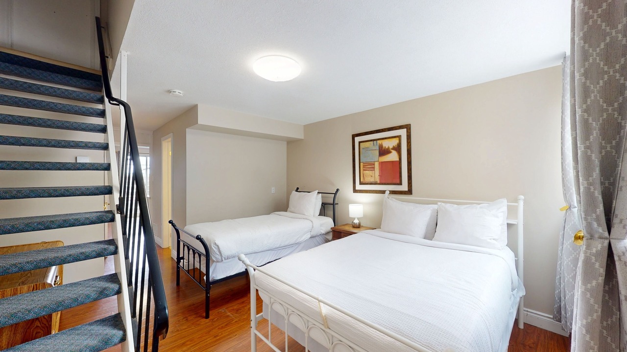 Photo of Bedroom in Wasaga Beach