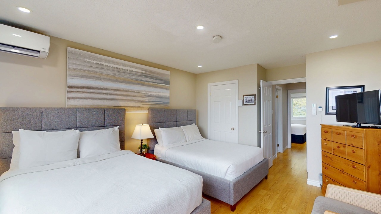 Photo of Bedroom in Wasaga Beach