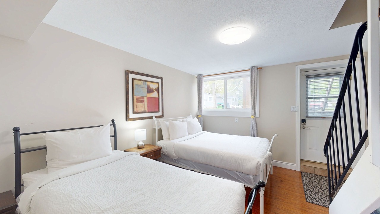 Photo of Bedroom in Wasaga Beach