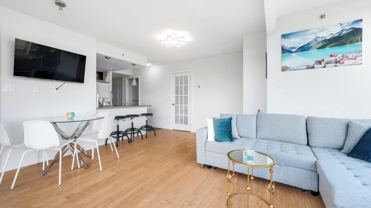 Photo of Livingroom in Crosstown