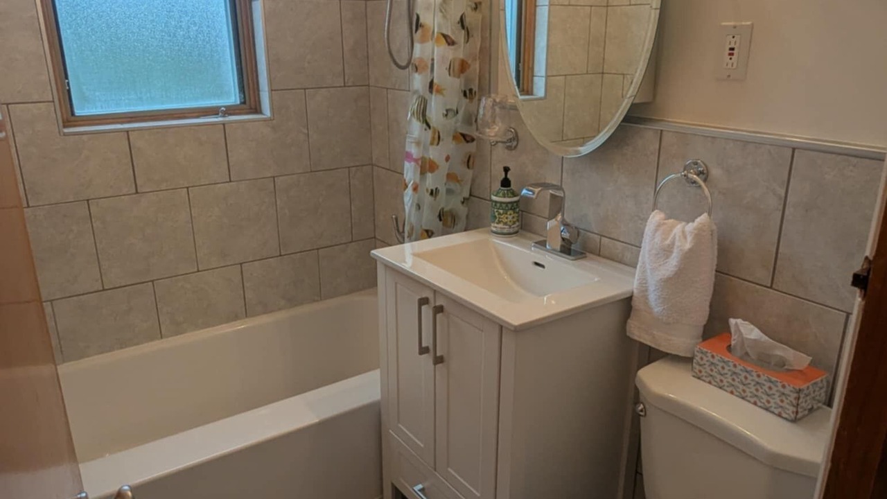 Photo of Bathroom in Ahuntsic