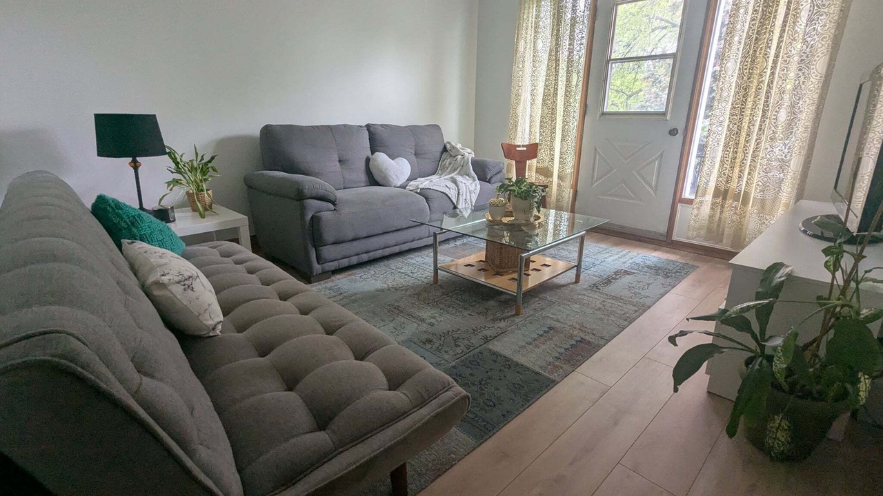 Photo of Livingroom in Ahuntsic