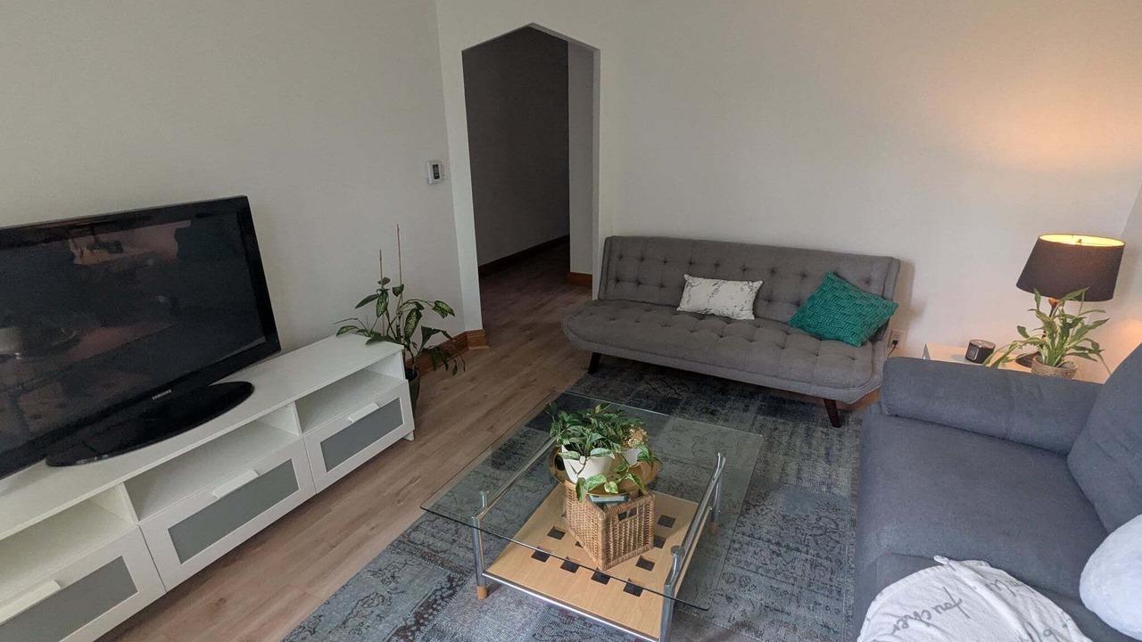Photo of Livingroom in Ahuntsic