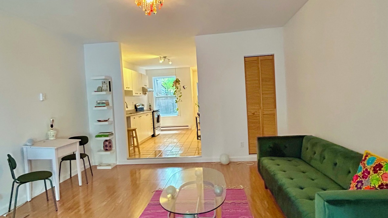 Photo of Livingroom in Mile-Ex