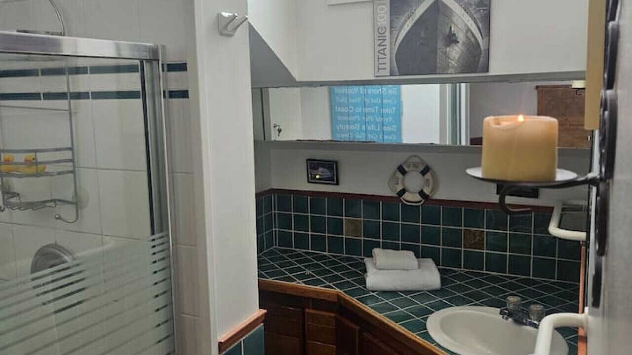 Photo of Bathroom in Bowen Island
