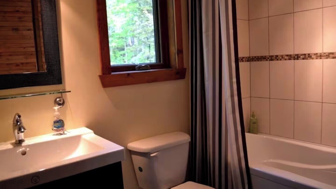 Photo of Bathroom in Saint Donat