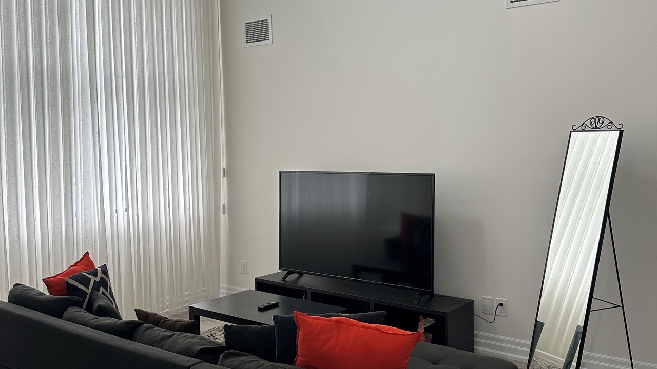 Photo of Livingroom in LaSalle