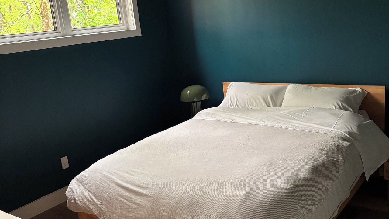 Photo of Bedroom in Victoria Beach