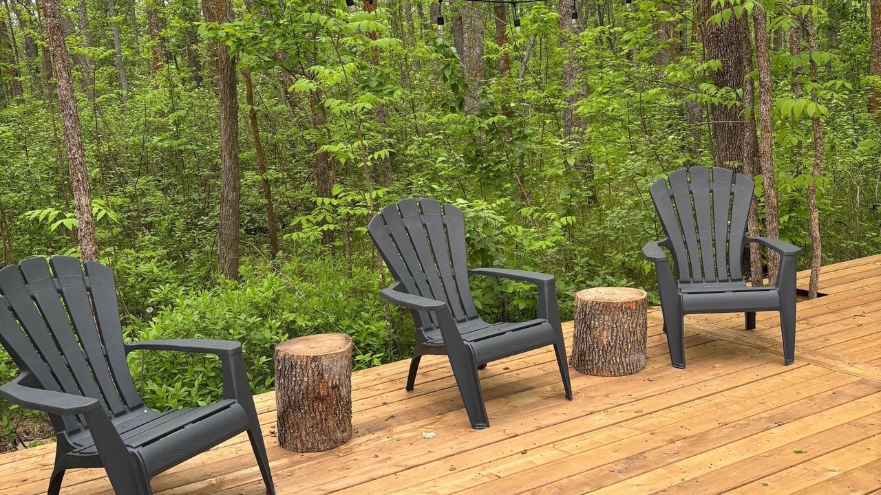 Photo of Patio Balcony in Victoria Beach