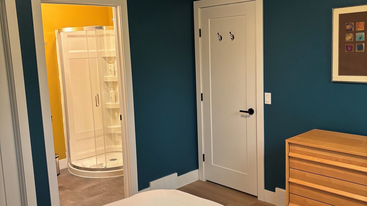 Photo of Bedroom in Victoria Beach
