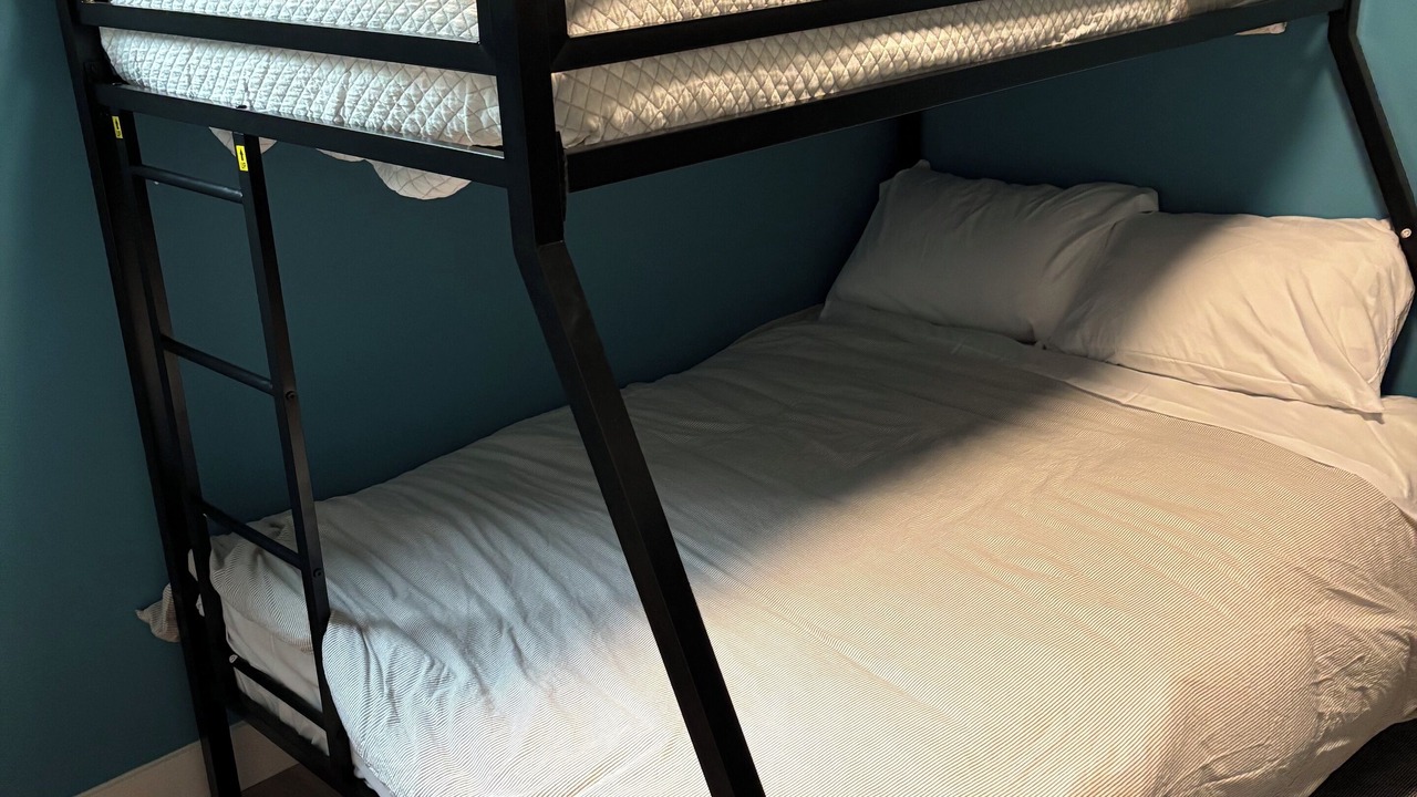 Photo of Bedroom in Victoria Beach